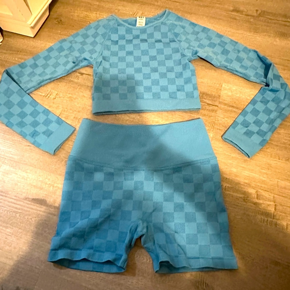 Target blue checkered set